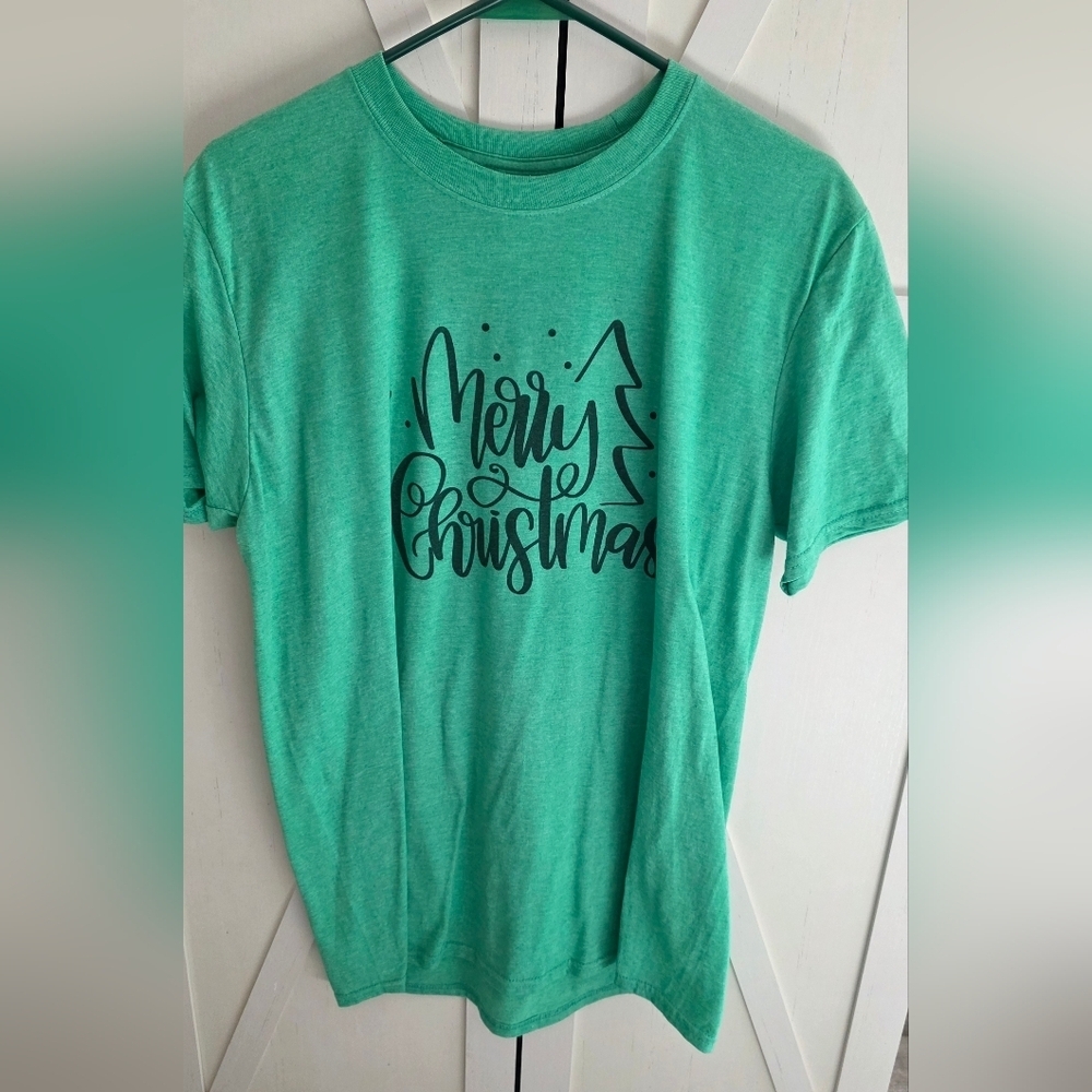 Gildan Festive Green Christmas Tee